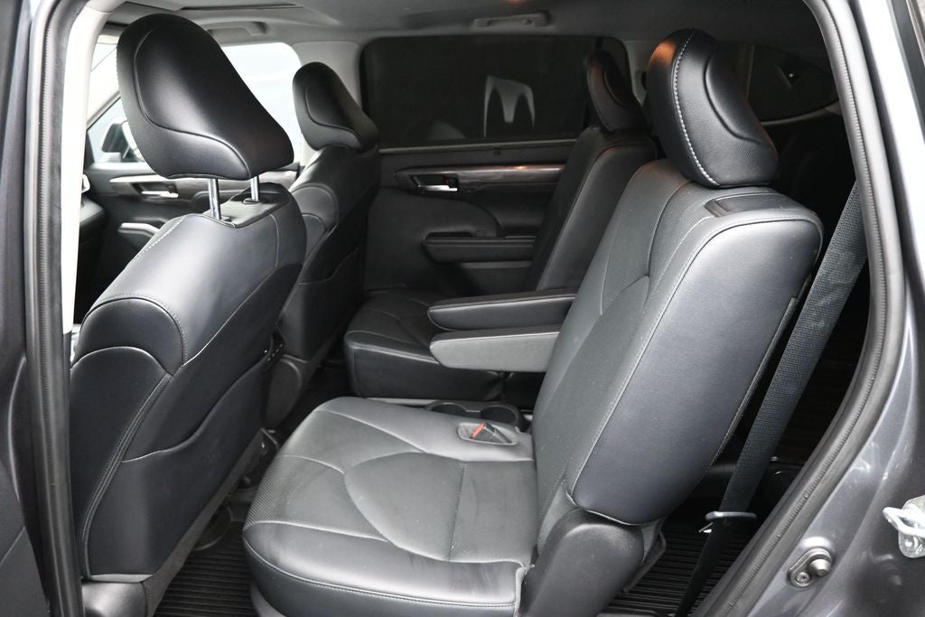 2021 Toyota Highlander Hybrid Limited
