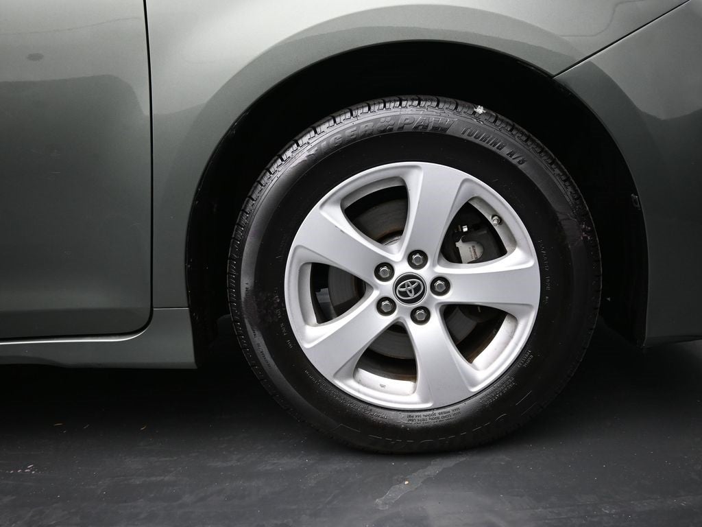 2020 Toyota Sienna L 7 Passenger