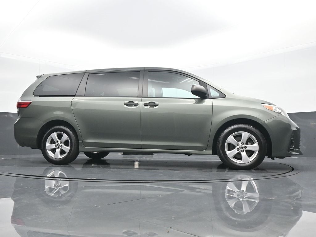 2020 Toyota Sienna L 7 Passenger