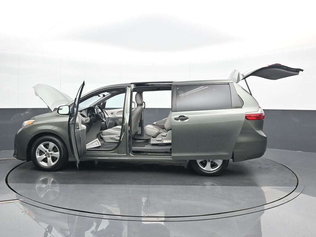 2020 Toyota Sienna L 7 Passenger