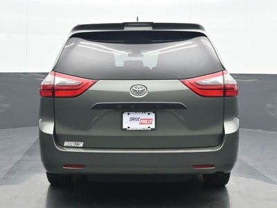 2020 Toyota Sienna L 7 Passenger