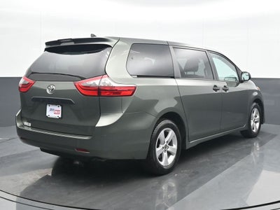 2020 Toyota Sienna L 7 Passenger