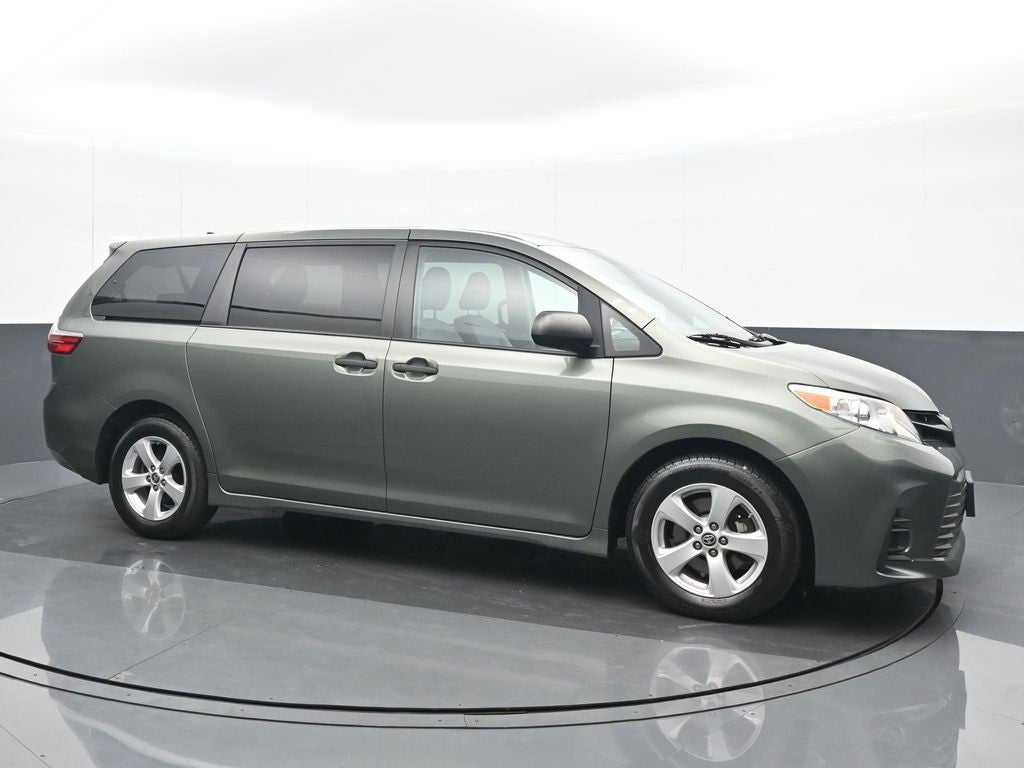 2020 Toyota Sienna L 7 Passenger