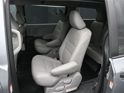 2020 Toyota Sienna L 7 Passenger