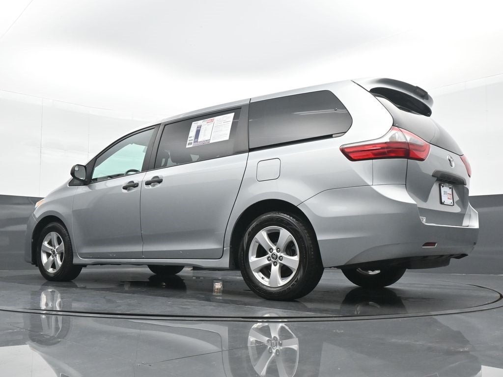 2020 Toyota Sienna L 7 Passenger