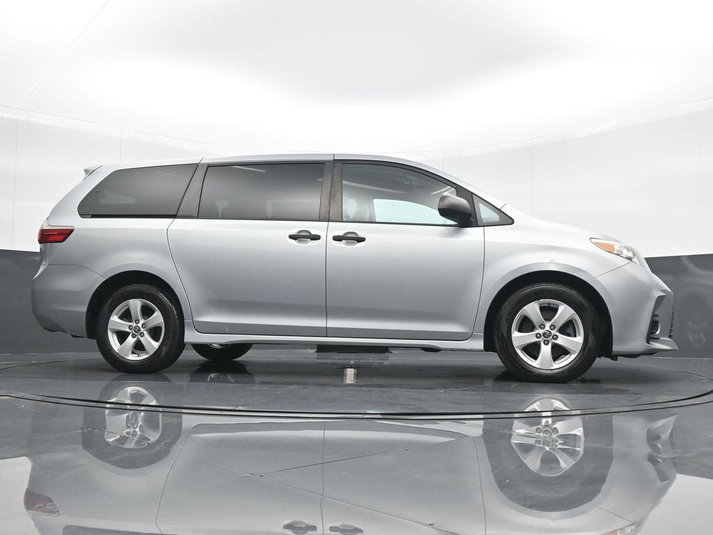 2020 Toyota Sienna L 7 Passenger