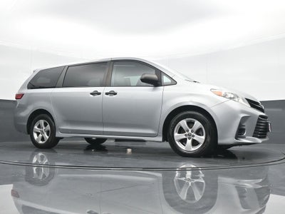 2020 Toyota Sienna L 7 Passenger