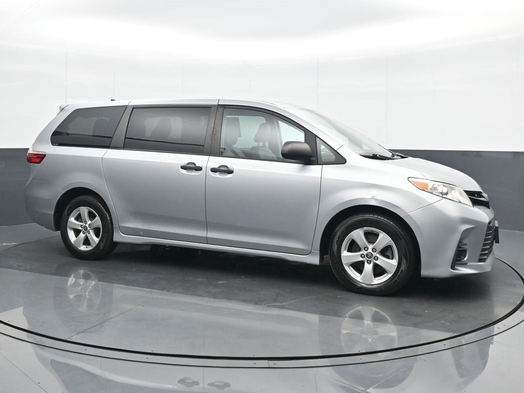 2020 Toyota Sienna L 7 Passenger
