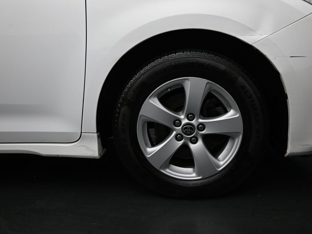 2020 Toyota Sienna L 7 Passenger