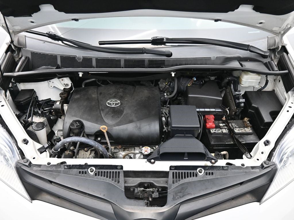 2020 Toyota Sienna L 7 Passenger