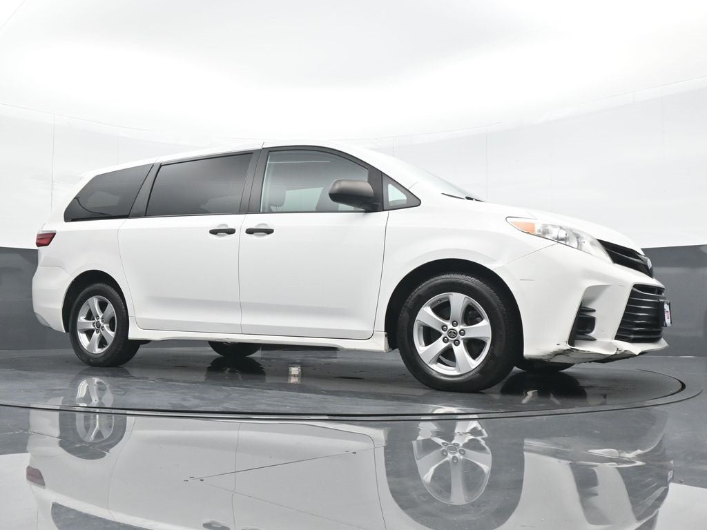2020 Toyota Sienna L 7 Passenger
