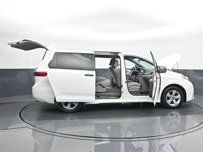 2020 Toyota Sienna L 7 Passenger
