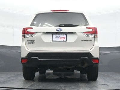 2022 Subaru Forester Base