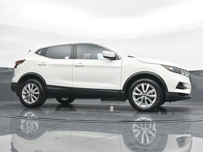2022 Nissan Rogue Sport S