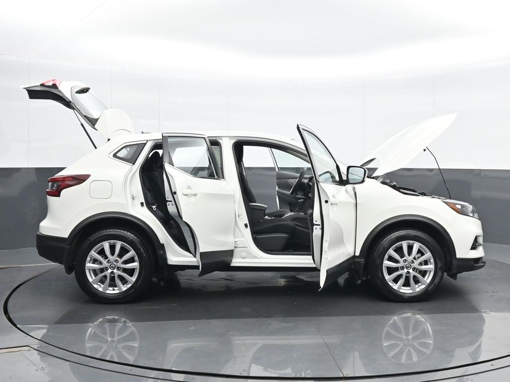 2022 Nissan Rogue Sport S
