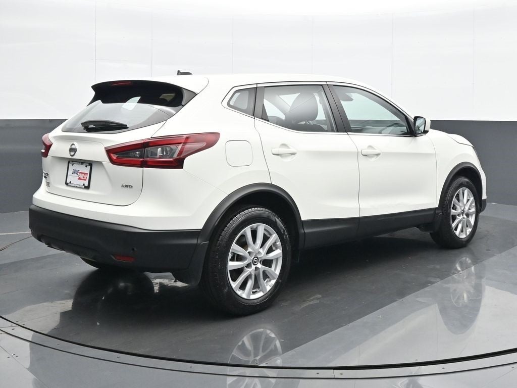 2022 Nissan Rogue Sport S