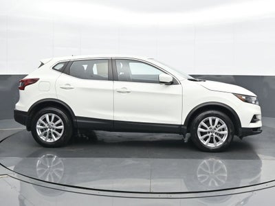 2022 Nissan Rogue Sport S