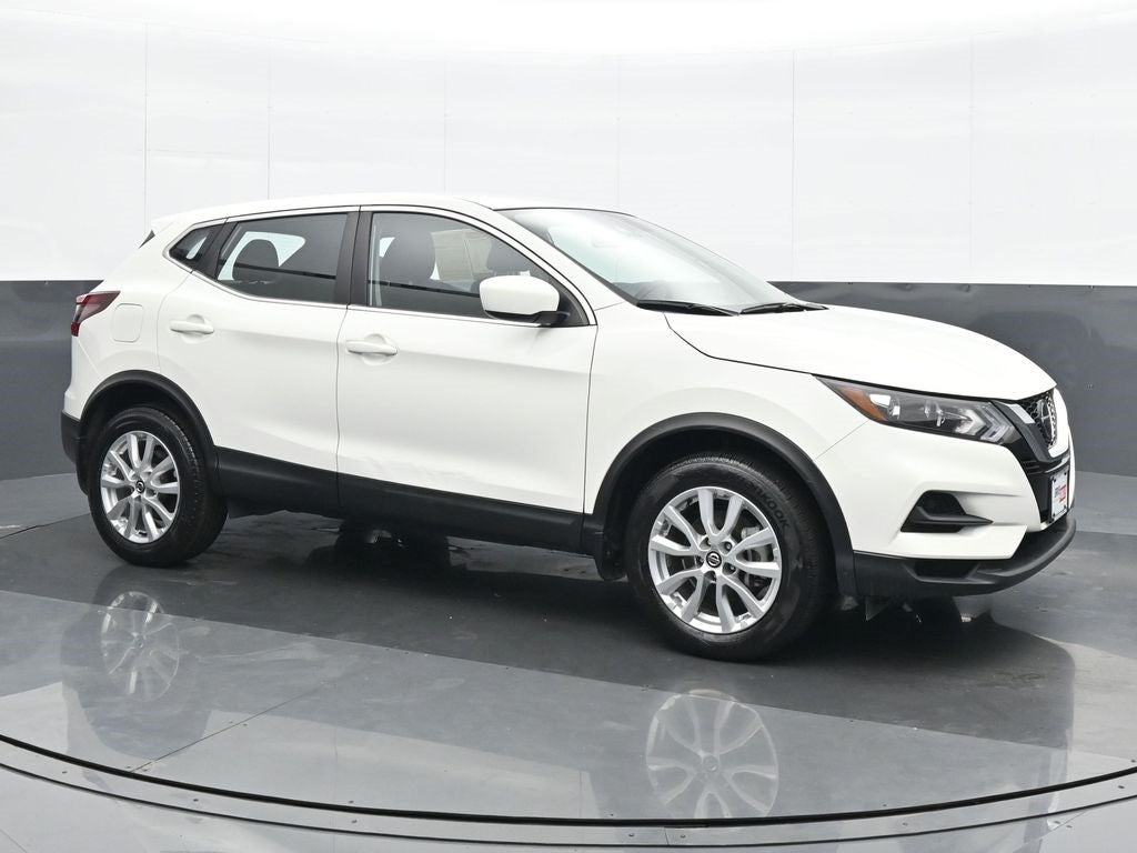 2022 Nissan Rogue Sport S