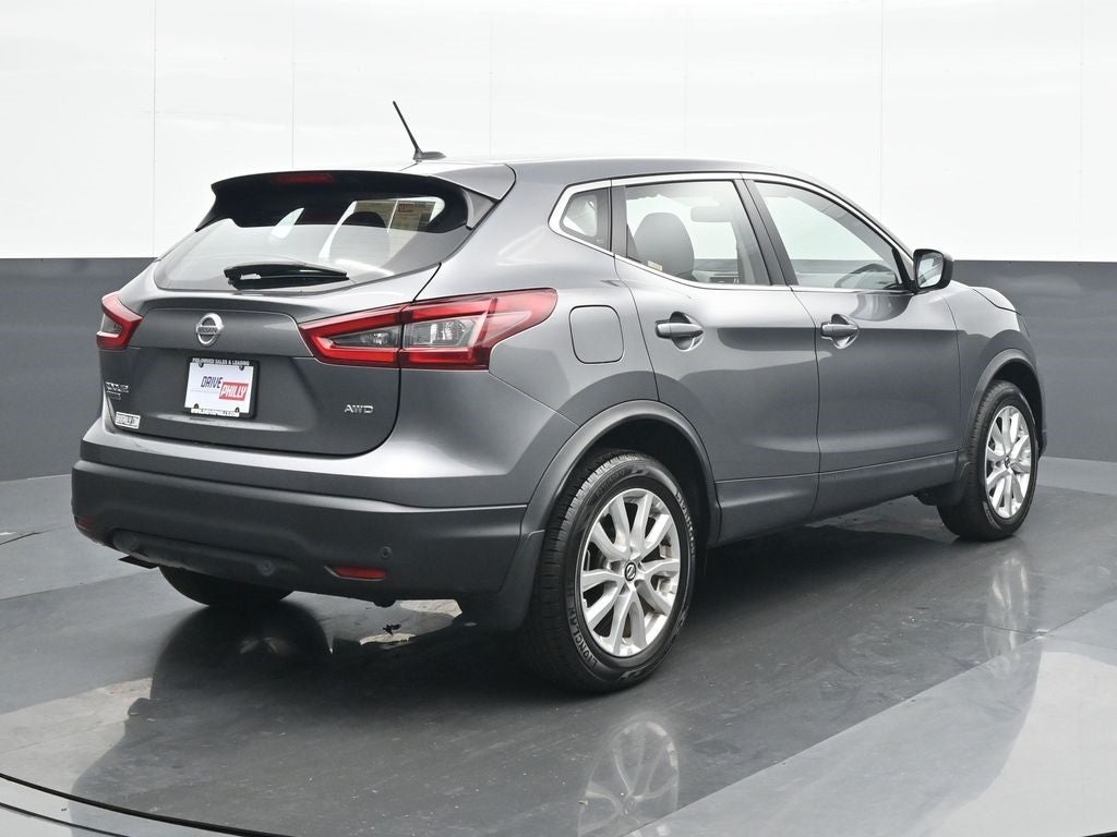 2022 Nissan Rogue Sport S