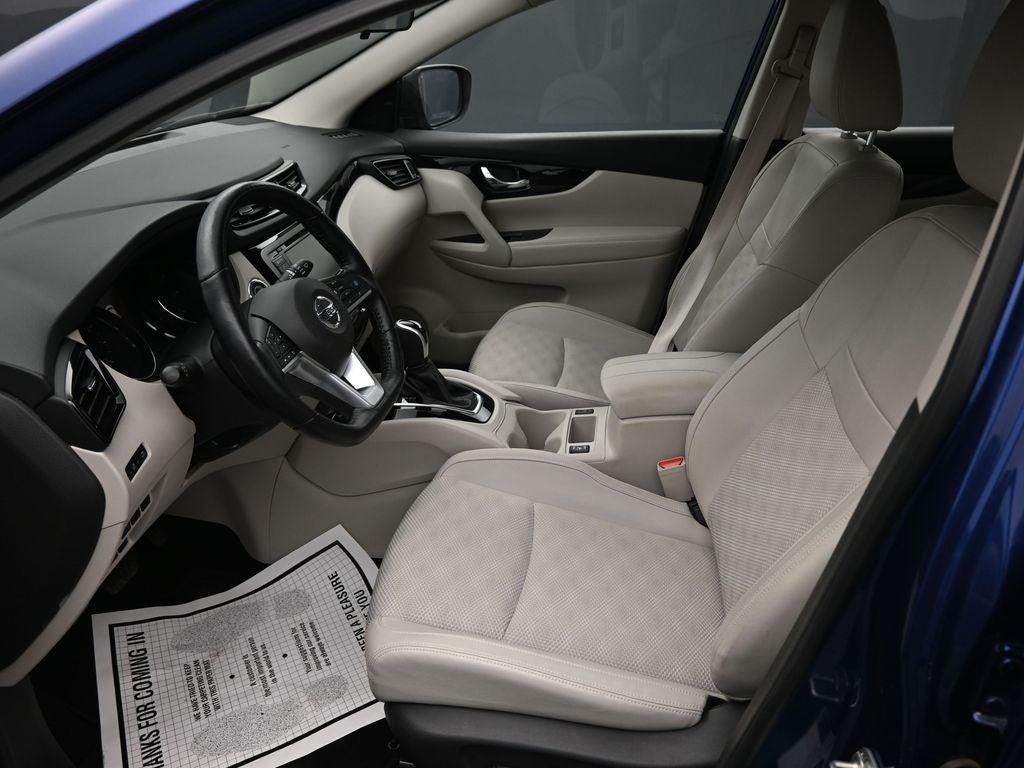 2022 Nissan Rogue Sport SV