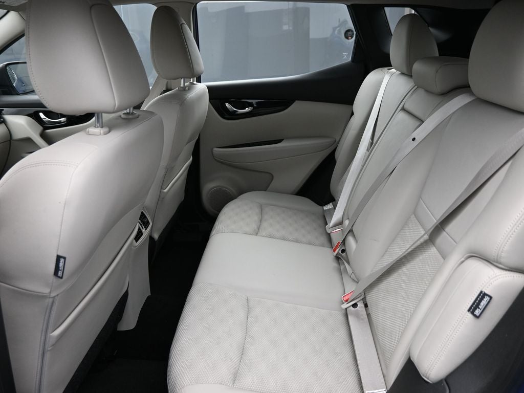 2022 Nissan Rogue Sport SV