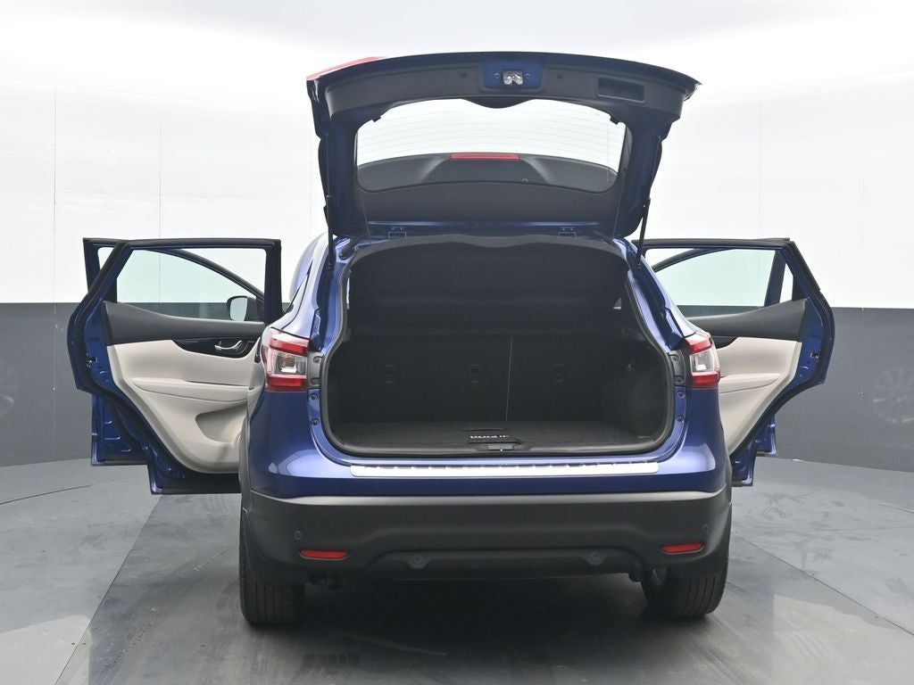 2022 Nissan Rogue Sport SV