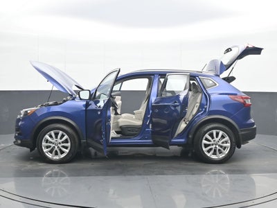 2022 Nissan Rogue Sport SV