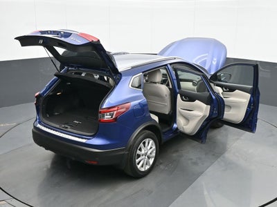 2022 Nissan Rogue Sport SV