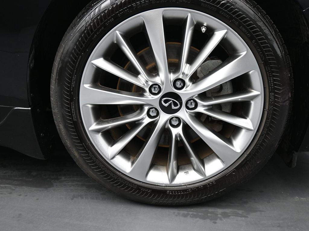 2023 INFINITI Q50 LUXE