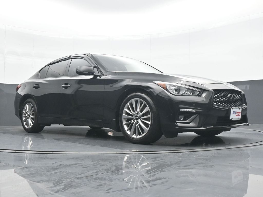 2023 INFINITI Q50 LUXE