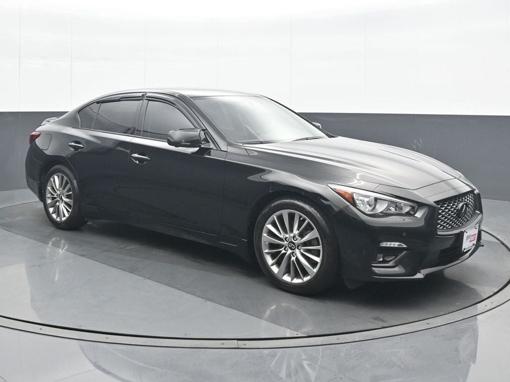 2023 INFINITI Q50 LUXE