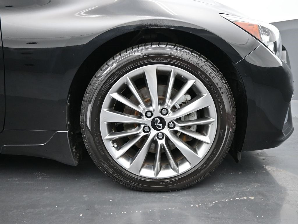 2022 INFINITI Q50 LUXE