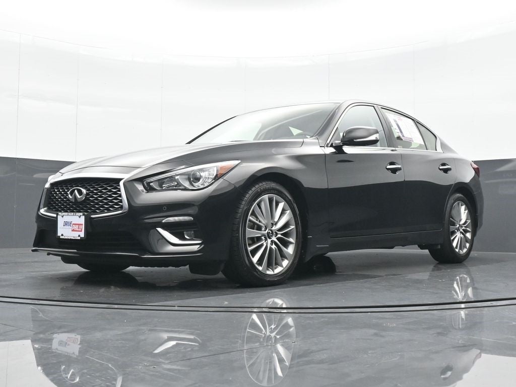 2022 INFINITI Q50 LUXE
