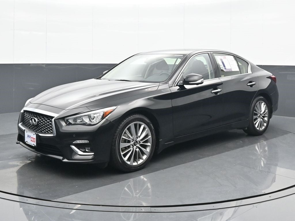 2022 INFINITI Q50 LUXE