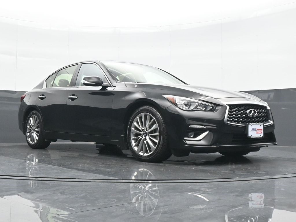 2022 INFINITI Q50 LUXE