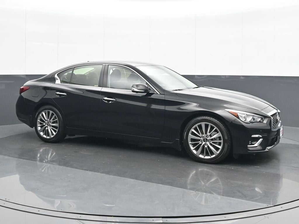 2022 INFINITI Q50 LUXE