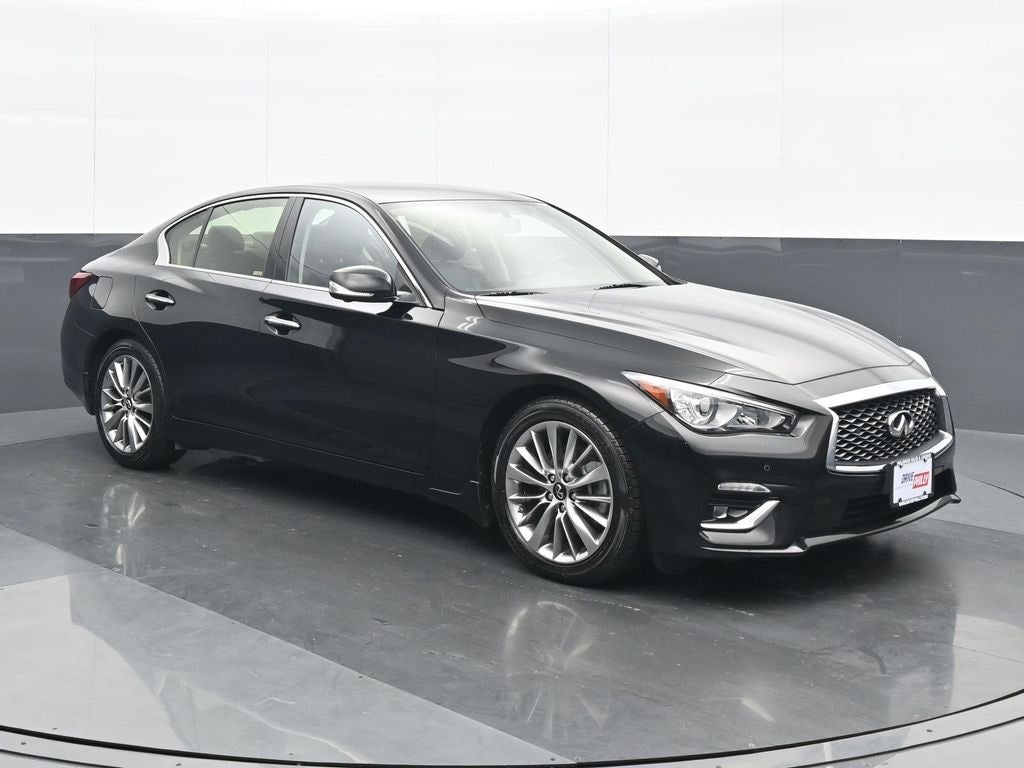2022 INFINITI Q50 LUXE