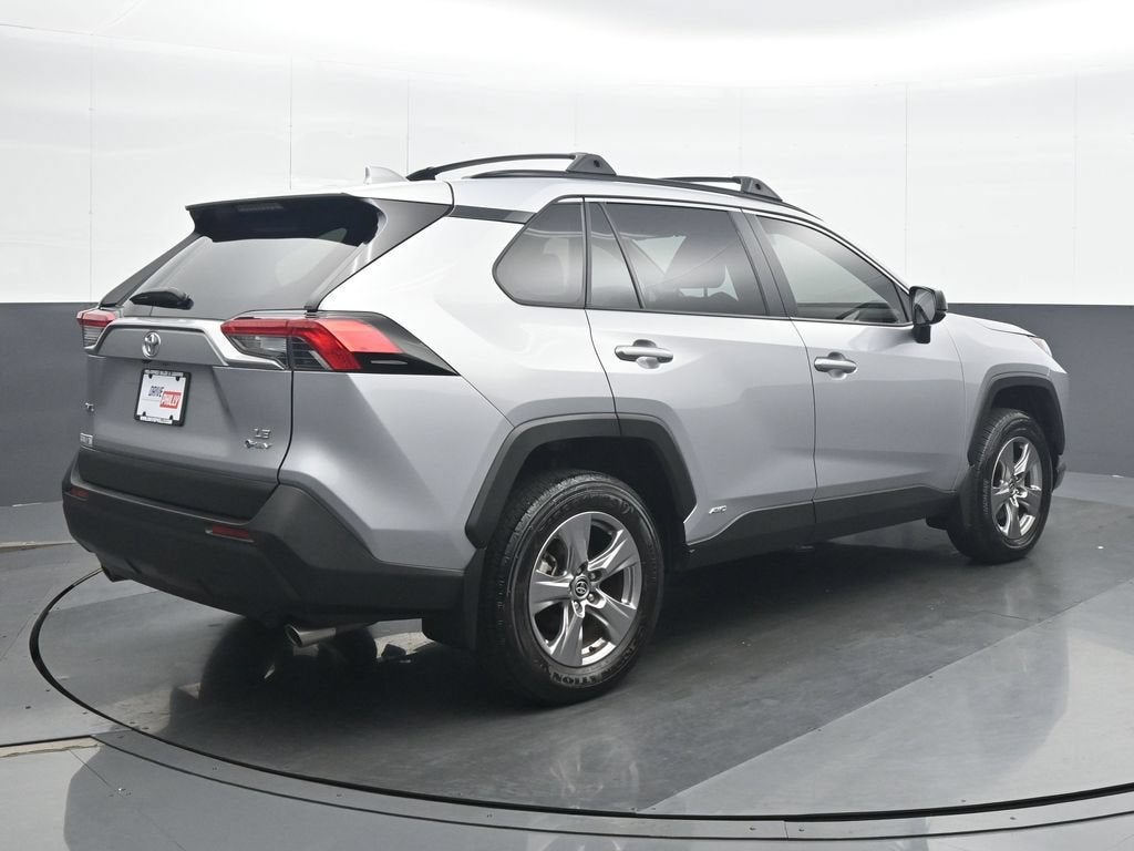2025 Toyota RAV4 Hybrid LE