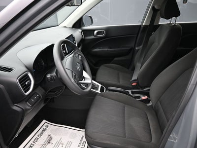 2022 Hyundai Venue SE