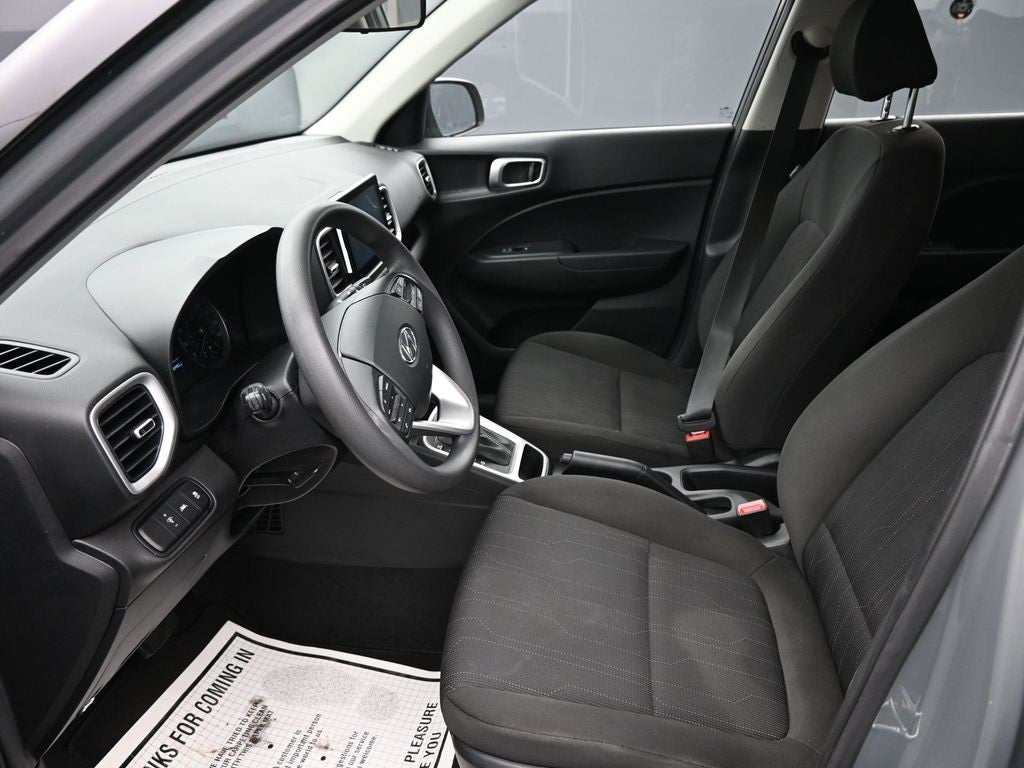 2022 Hyundai Venue SE
