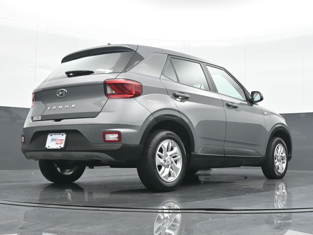 2022 Hyundai Venue SE