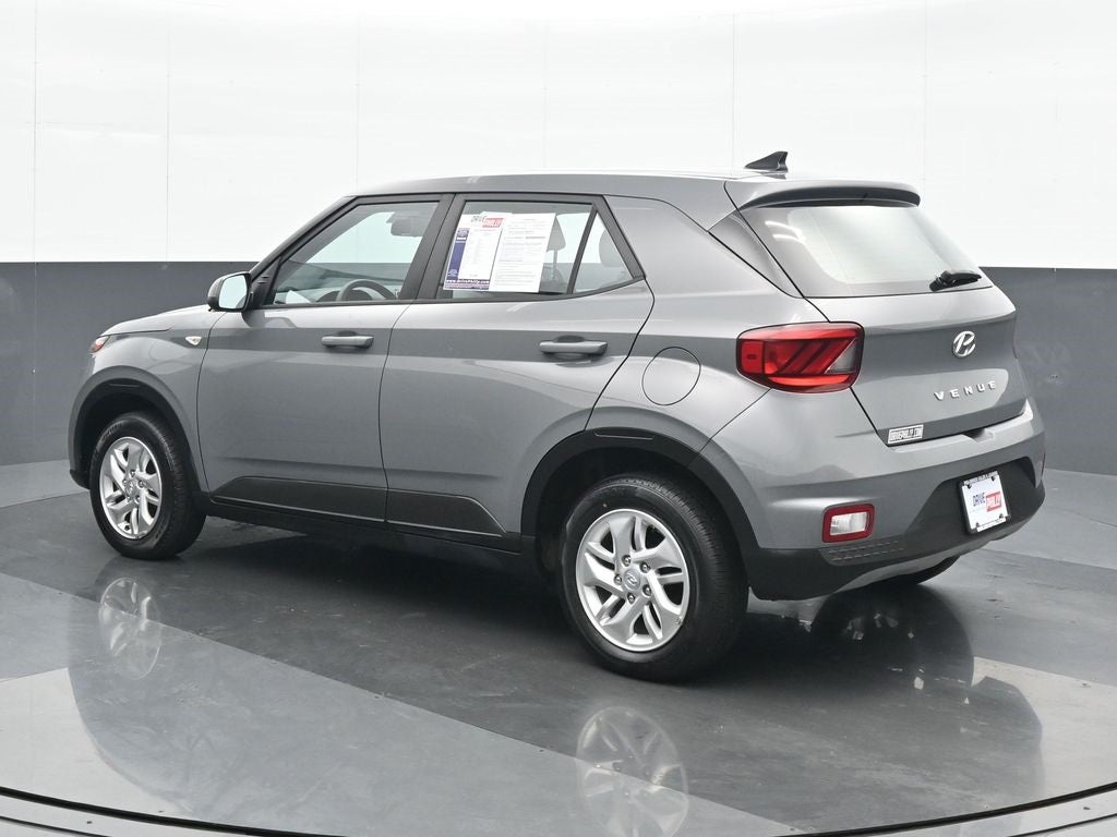 2022 Hyundai Venue SE