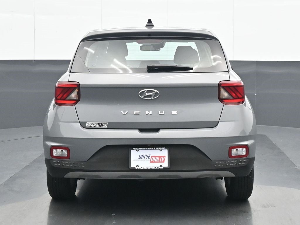 2022 Hyundai Venue SE