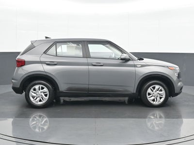 2022 Hyundai Venue SE