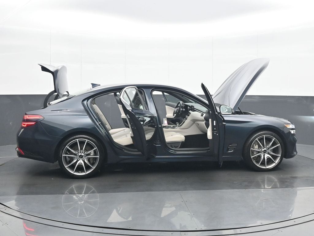 2024 Genesis G70 2.5T