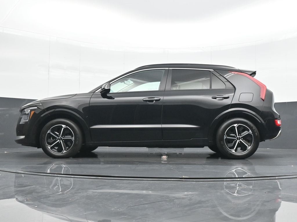 2023 Kia Niro SX
