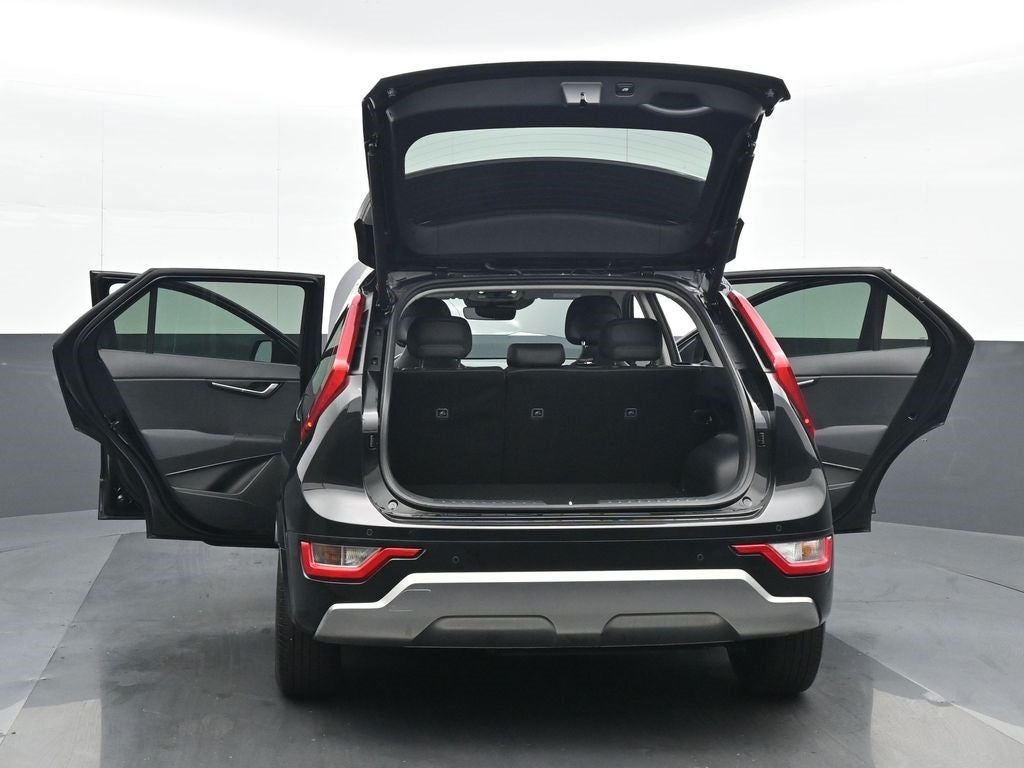 2023 Kia Niro SX