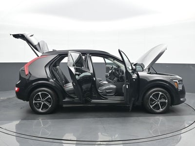 2023 Kia Niro SX