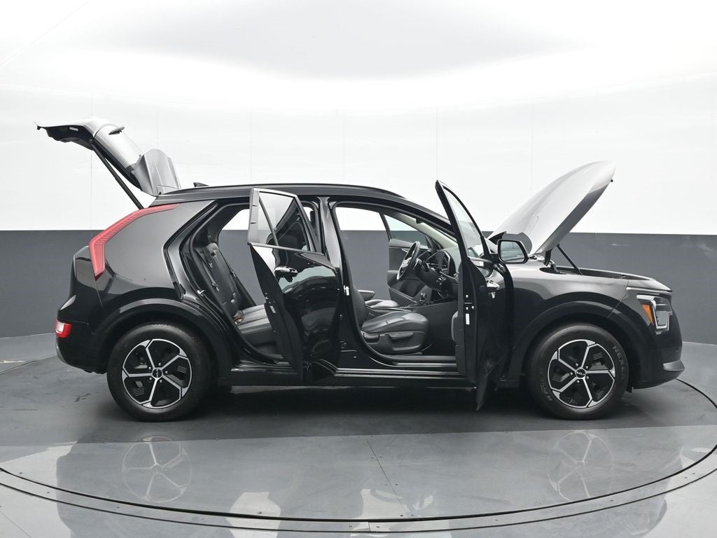 2023 Kia Niro SX