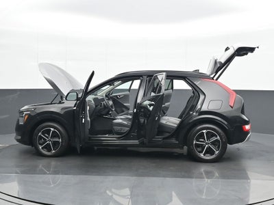 2023 Kia Niro SX